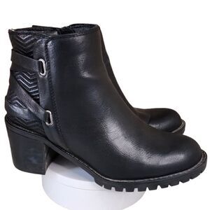 Baretraps- Women’s Hensley Black Vegan Faux Leather Bootie Ankle Boots, 6.5